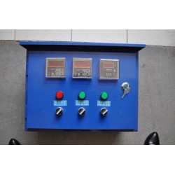 合力農牧環(huán)控中心供應全省品質*好的熱風爐配電箱 熱風爐配電箱生產廠家