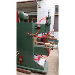優(yōu)質(zhì)的氣動點(diǎn)焊機(jī)，專業(yè)的100kw焊機(jī)制作商