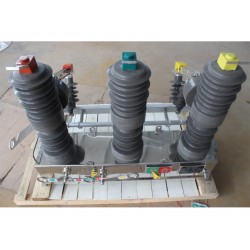 哪里有售高質(zhì)量的ZW32-12真空斷路器，專業(yè)的高壓真空斷路器