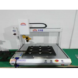 搶手的四軸平臺(tái)點(diǎn)膠機(jī)，搶手的R軸360°旋轉(zhuǎn)點(diǎn)膠價(jià)格怎么樣