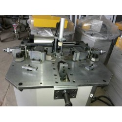 新型升降式氣動組角機|質(zhì)量認證，放心購買