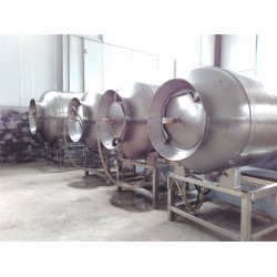 牛肉真空滾揉機(jī)與其他滾揉機(jī)差別？一般選牛肉滾揉機(jī)什么樣的好