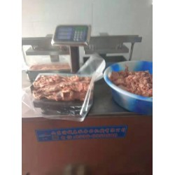 進(jìn)口肥牛肉磚機(jī)，加工肥牛板、肥牛肉卷設(shè)備和成型技術(shù)